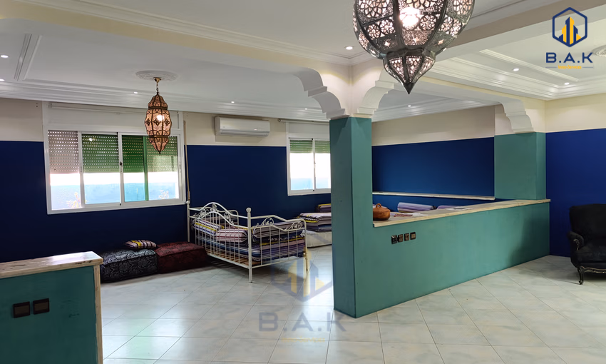 شقة للإيجار مع تراس في الطابق الثامن شقة للإيجار مع تراس في الطابق الثامن