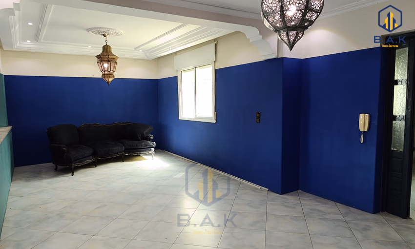 شقة للإيجار مع تراس في الطابق الثامن شقة للإيجار مع تراس في الطابق الثامن