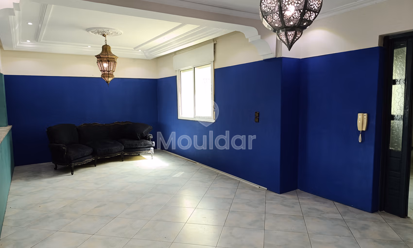 شقة للإيجار مع تراس في الطابق الثامن