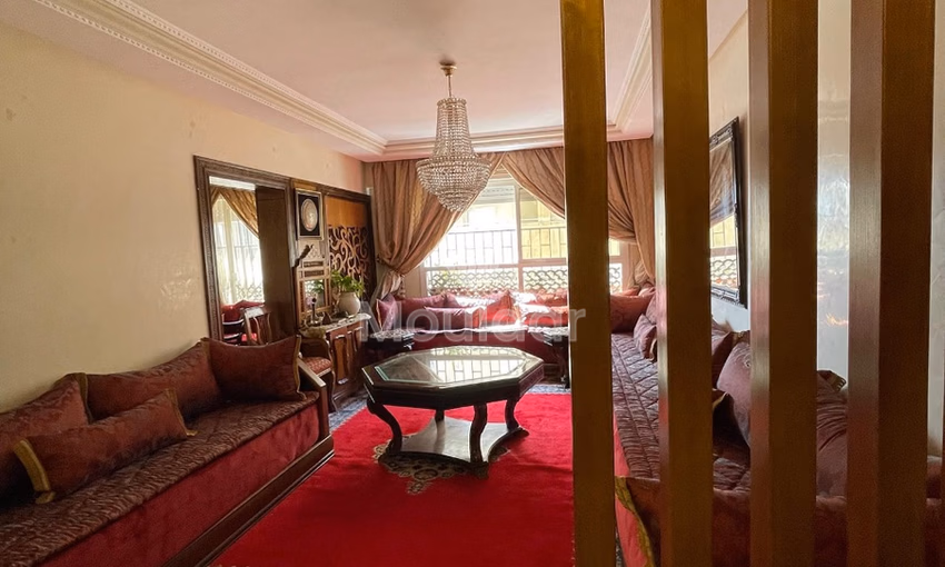 Apartamento en venta con balcón