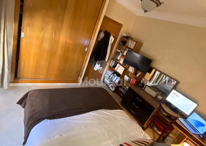 Apartamento en venta con balcón