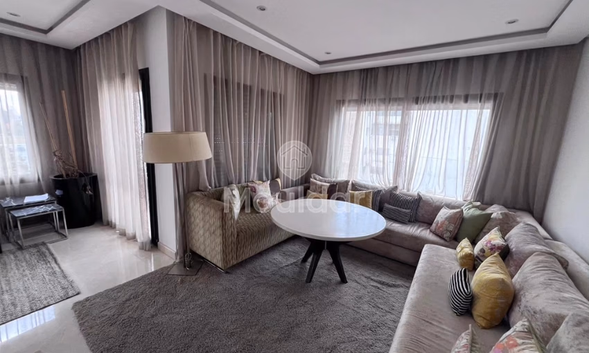 Appartement à vendre - 3 chambres, 160 m². Appartement à vendre - 3 chambres, 160 m².