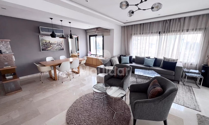 Appartement à vendre - 3 chambres, 160 m². Appartement à vendre - 3 chambres, 160 m².