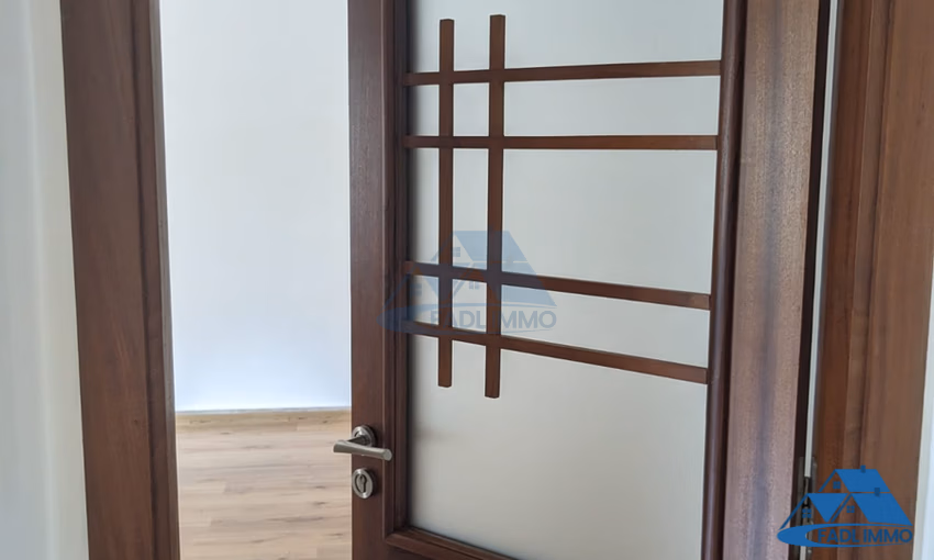 Studio à louer avec parking au rez-de-chaussée