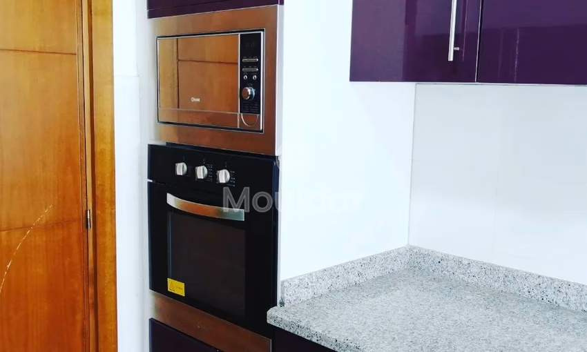 Apartamento en alquiler con balcón