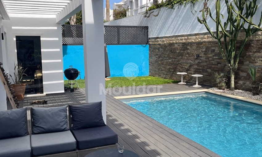 Villa en venta con piscina