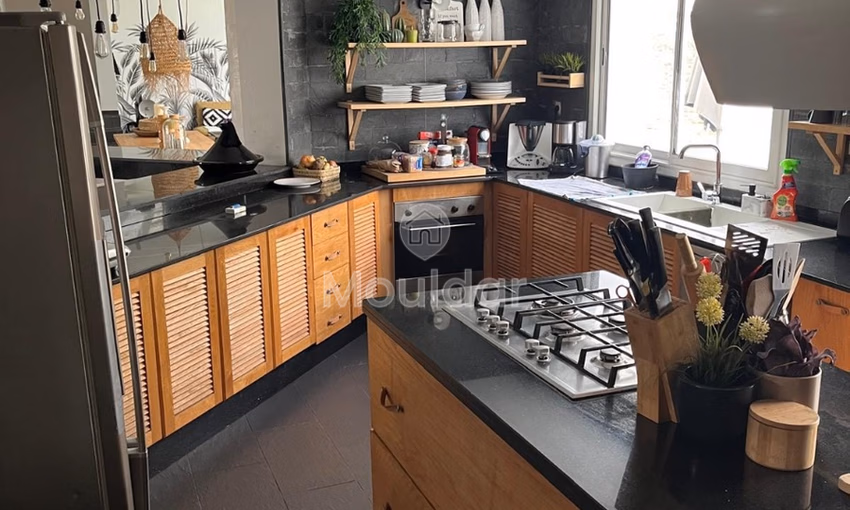 Villa en venta con piscina