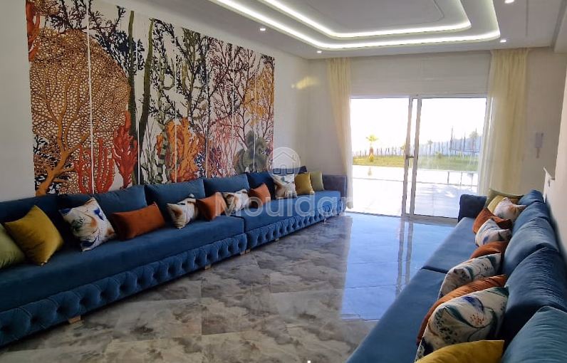 Villa en alquiler con piscina y dos plantas Villa en alquiler con piscina y dos plantas