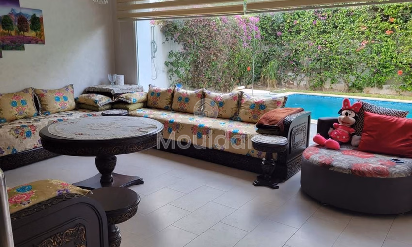Villa en venta con piscina