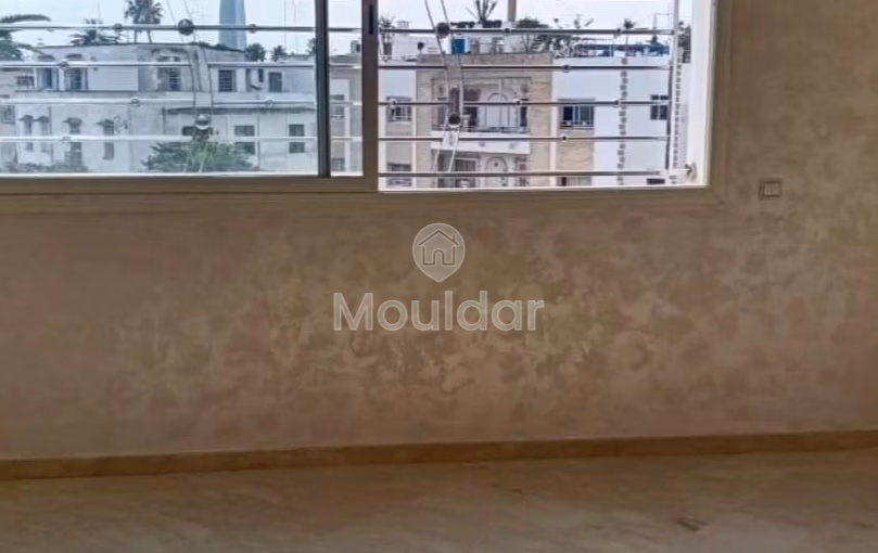 شقة للإيجار، 3 غرف نوم، 170 م²