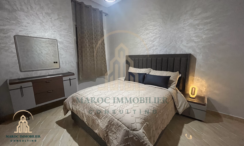 شقة للإيجار مع شرفة في الطابق الأول