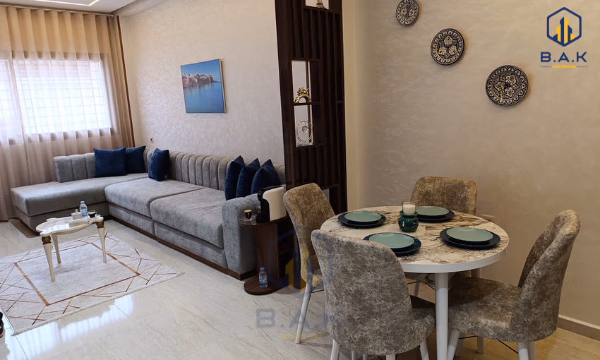 شقة للإيجار مع موقف سيارات في الطابق الأرضي شقة للإيجار مع موقف سيارات في الطابق الأرضي