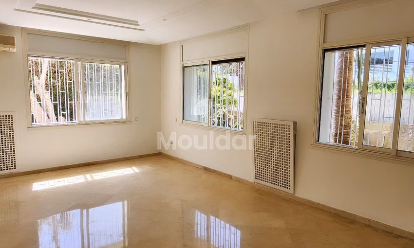 Casa en alquiler - 4 habitaciones, 765 m²