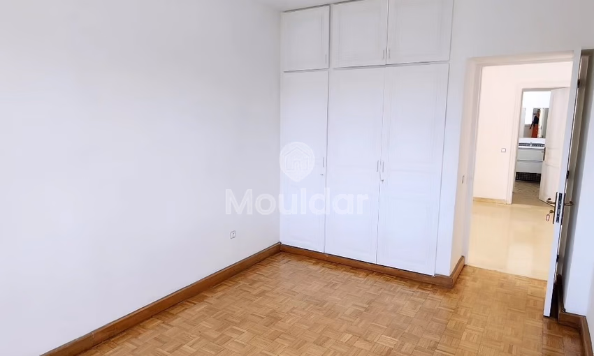 Casa en alquiler - 4 habitaciones, 765 m²