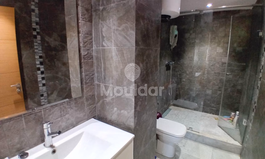 شقة للإيجار - 2 غرف، 100م²، بالم، الدار البيضاء شقة للإيجار - 2 غرف، 100م²، بالم، الدار البيضاء