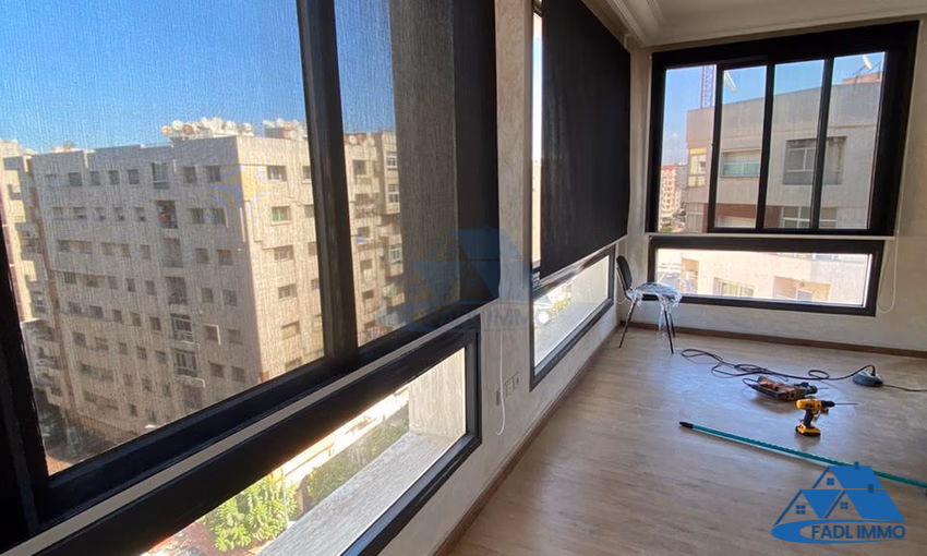 Bureau à vendre avec parking au neuvième étage Bureau à vendre avec parking au neuvième étage