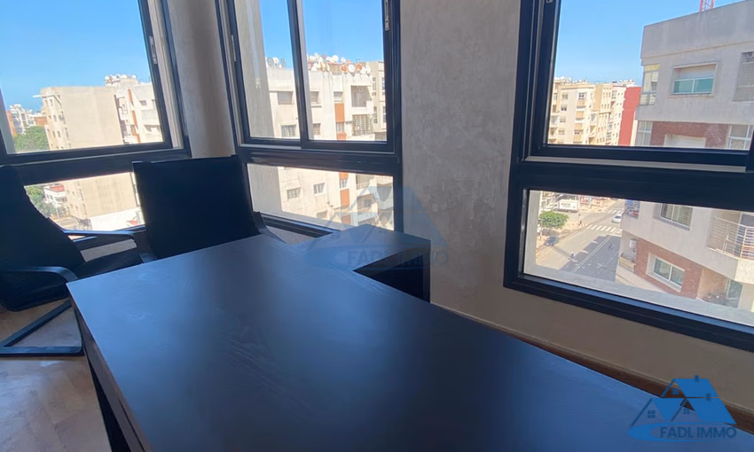 Bureau à vendre avec parking au neuvième étage Bureau à vendre avec parking au neuvième étage