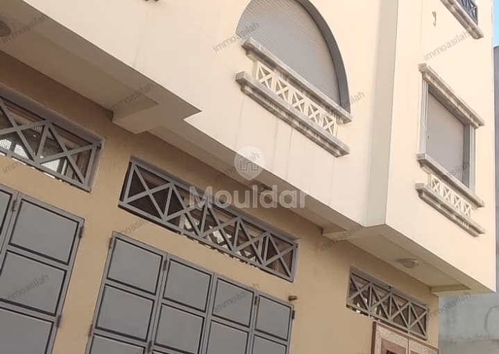 شقة للإيجار في الطابق الأول