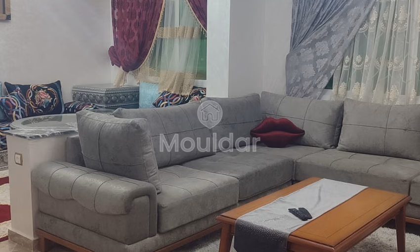 شقة للإيجار في الطابق الأول