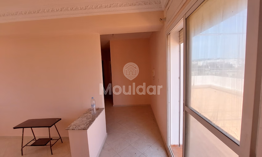 شقة للبيع مع تراس في الطابق السادس شقة للبيع مع تراس في الطابق السادس