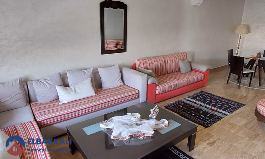 شقة للإيجار مع شرفة في الطابق الأرضي شقة للإيجار مع شرفة في الطابق الأرضي