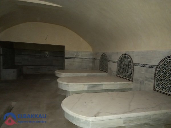 Villa en venta con piscina y tres pisos - view 6