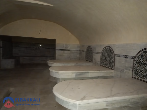 Villa for sale with swimming pool and three floors