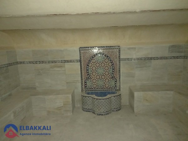 Villa en venta con piscina y tres pisos - view 7