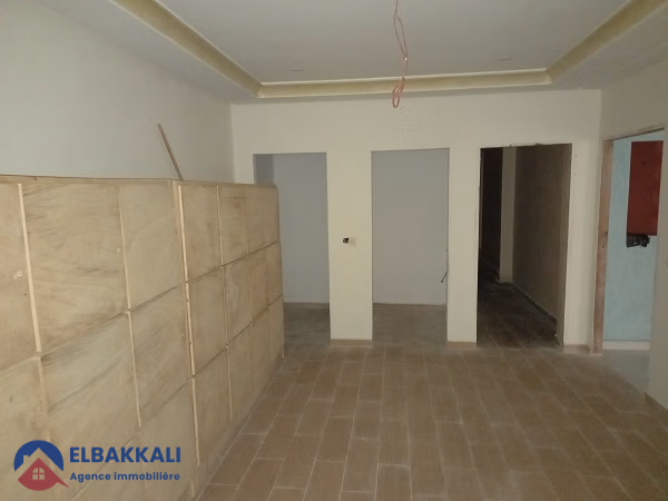 Villa for sale with swimming pool and three floors