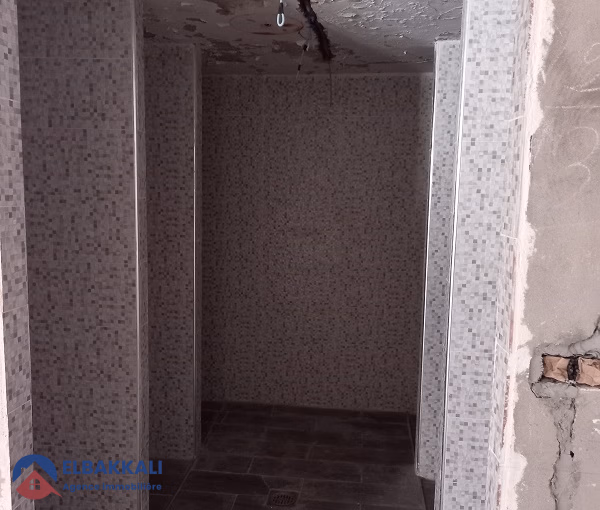 Villa for sale with swimming pool and three floors