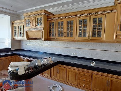 Βίλα προς πώληση με πισίνα και τρία επίπεδα - view 12