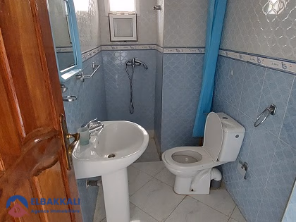 مكتب للإيجار في الطابق الأول مكتب للإيجار في الطابق الأول