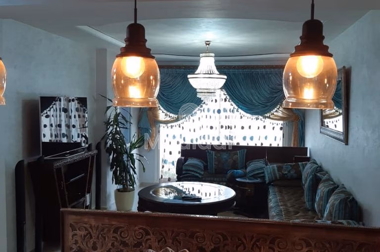 فيلا للإيجار مع تراس و ثلاثة طوابق فيلا للإيجار مع تراس و ثلاثة طوابق