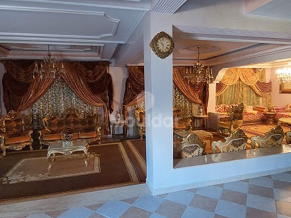 Villa for sale with terrace and two floors