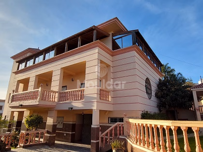 Villa for sale with terrace and two floors