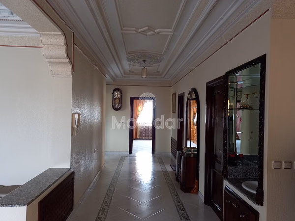 Villa for sale with terrace and three floors Villa for sale with terrace and three floors