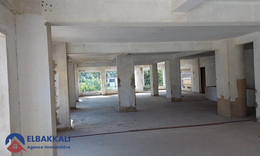 Local commercial à vendre