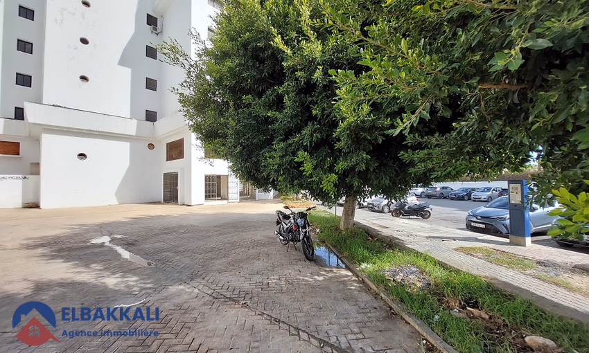 Local commercial à vendre