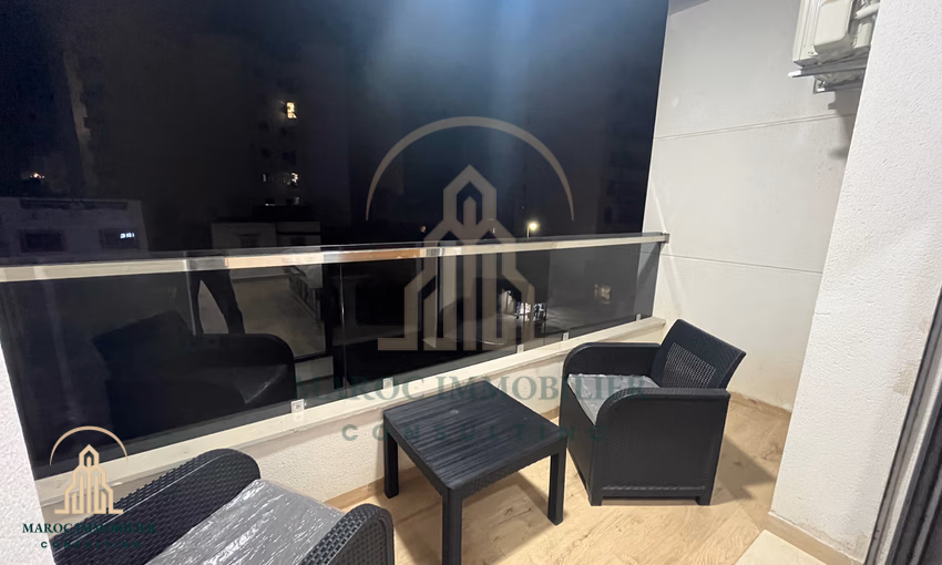 شقة للإيجار مع تراس في الطابق الثاني