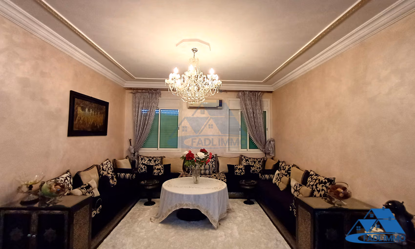 شقة للبيع في الطابق الرابع شقة للبيع في الطابق الرابع