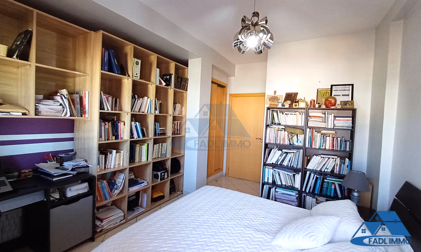 شقة للبيع في الطابق الرابع شقة للبيع في الطابق الرابع