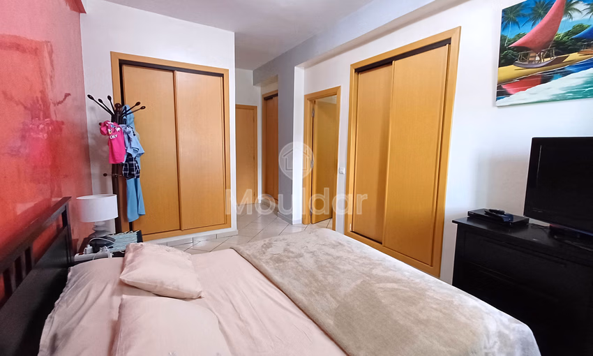 شقة للبيع في الطابق الرابع