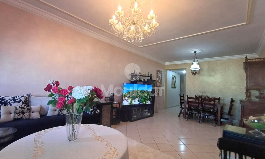 شقة للبيع في الطابق الرابع