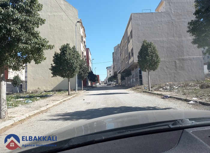 أرض محفظة في تجزئة للبيع لبناء منزل