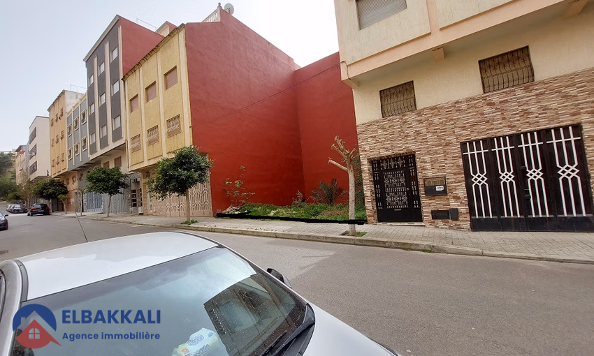 أرض محفظة في تجزئة للبيع لبناء منزل