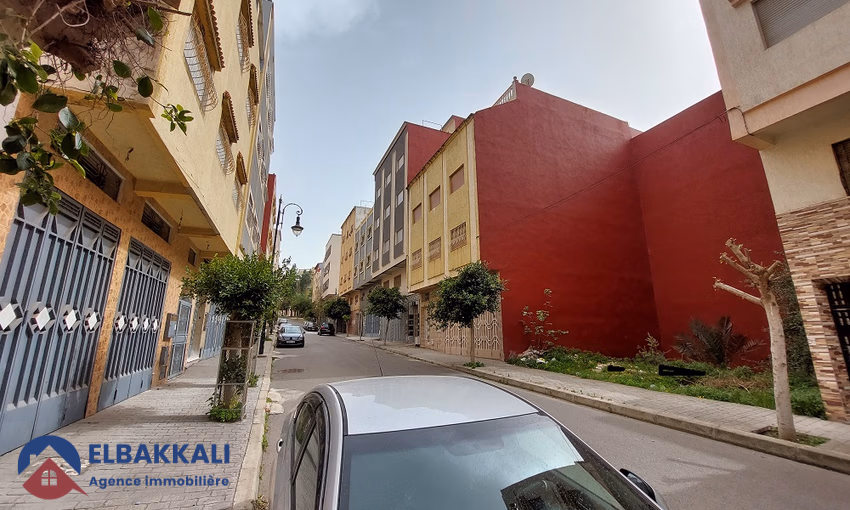 أرض محفظة في تجزئة للبيع لبناء منزل