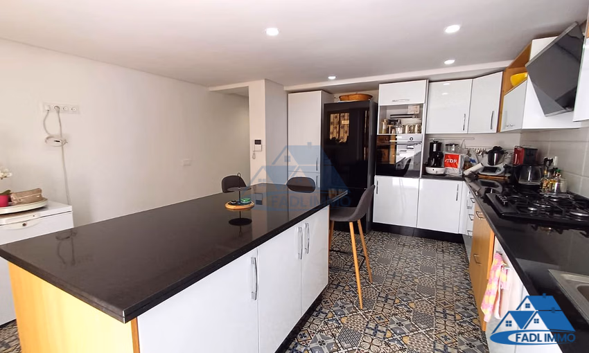 Villa à vendre et trois étages