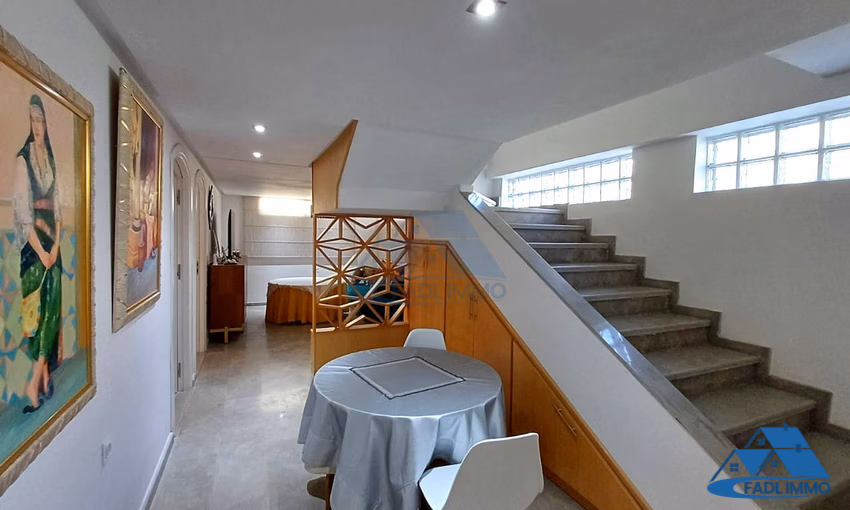 Villa à vendre et trois étages