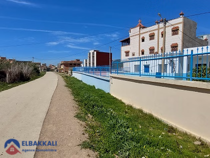 Terrain titré à vendre Terrain titré à vendre