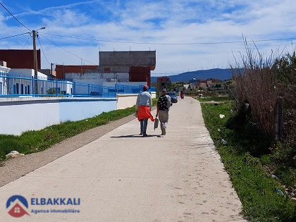 Terrain titré à vendre Terrain titré à vendre